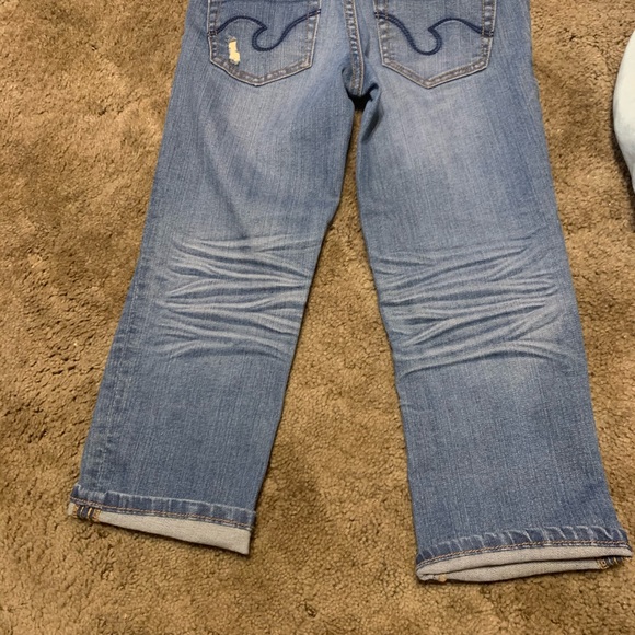 Capris - Picture 2 of 3